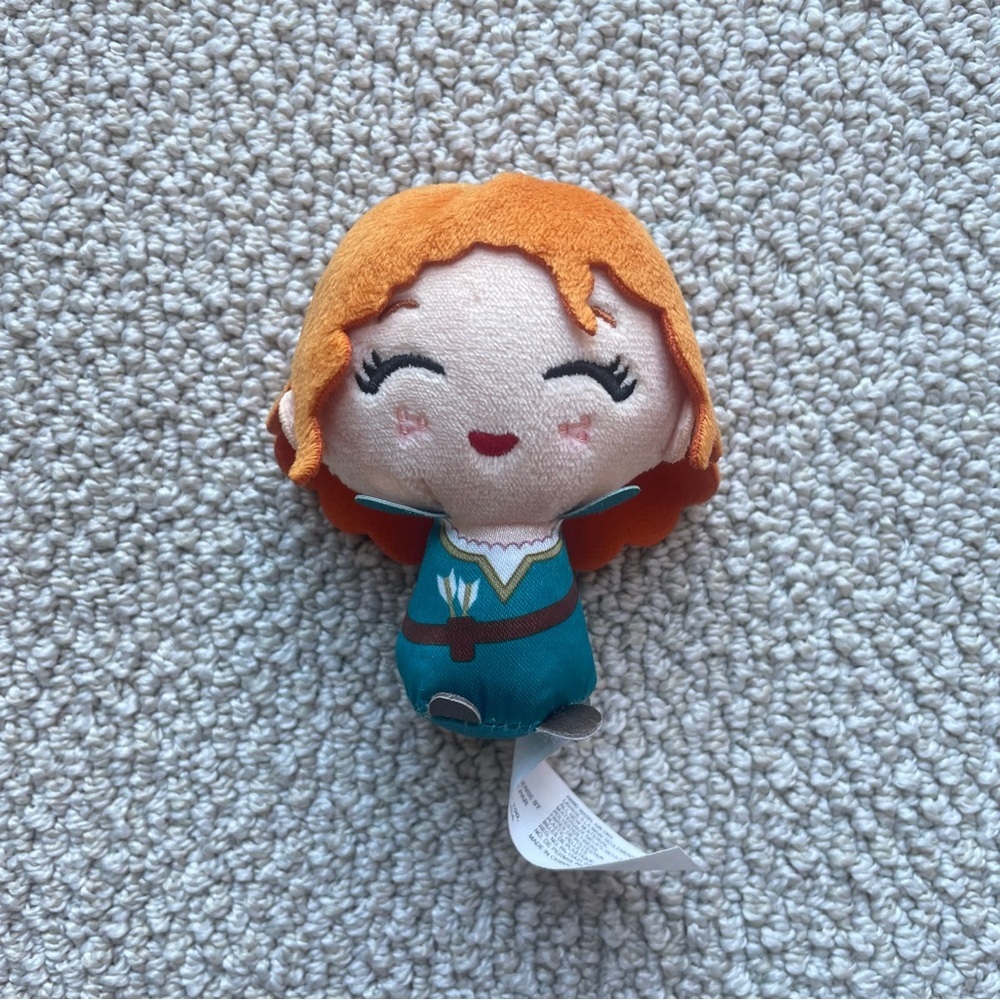 Disney Teacup Tea Cup Princess Surprise Mini Mystery Plush Series 3 Merida Brave